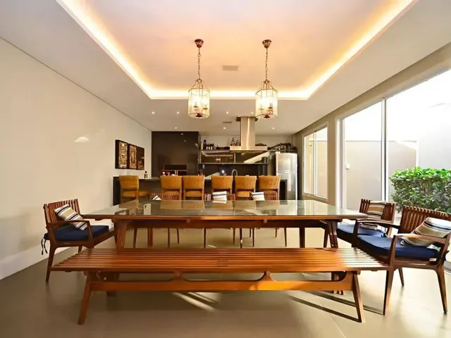 Casa com 658m² 5 quartos e 7 banheiros, para alugar, no bairro Santa Felicidade em Curitiba