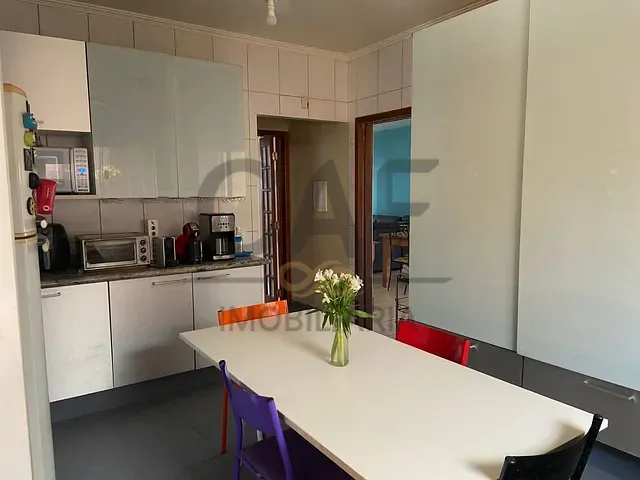 Casa com 450m² 3 quartos e 6 banheiros, à venda, no bairro Residencial Nova Holanda em Holambra