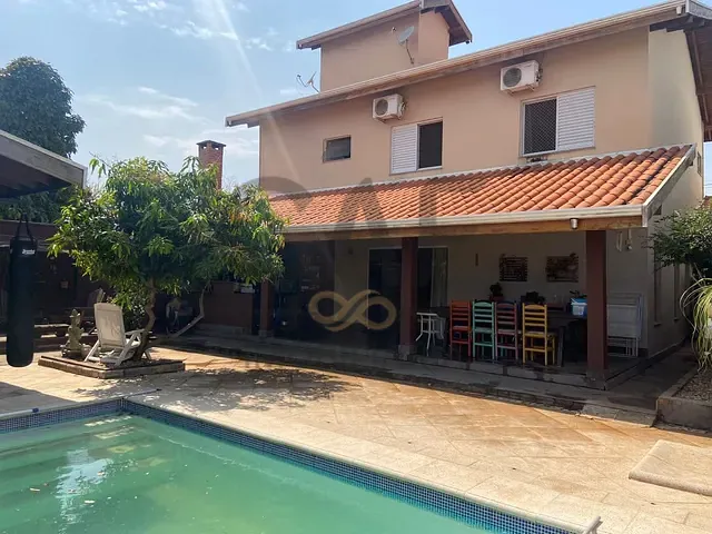 Casa com 450m² 3 quartos e 6 banheiros, à venda, no bairro Residencial Nova Holanda em Holambra