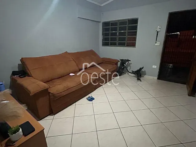 Casa 5 quartos e 3 banheiros, à venda, no bairro Vila Mollon IV em Santa Bárbara D'Oeste