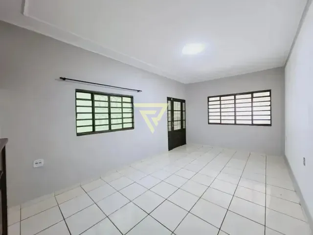 Casa 2 quartos e 2 banheiros, à venda, no bairro Jardim Jandaia em Ribeirão Preto