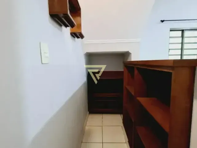 Casa 2 quartos e 2 banheiros, à venda, no bairro Jardim Jandaia em Ribeirão Preto