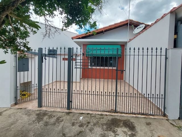 Foto do Casa - Casa com 2 dormitórios para alugar, 75 m² por R$ 2.365,00/mês - Bsq Dos Eucaliptos - São José dos Campos/SP | RUSSI IMÓVEIS