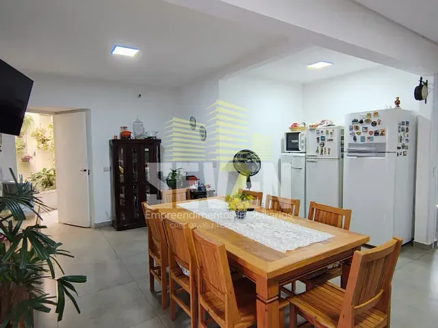 Casa com 260m², à venda, no bairro Jardim Paulista em Bauru
