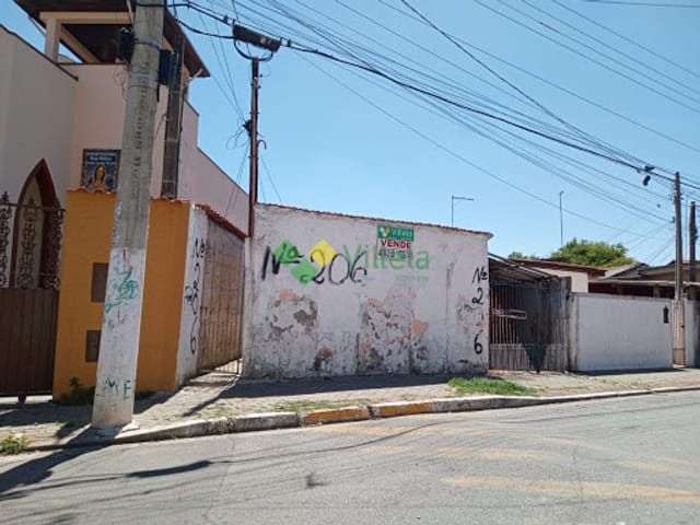 Casa à venda, no bairro Vila Bandeirantes em Poá