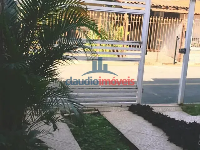 Casa 3 quartos e 2 banheiros, à venda, no bairro Vila Santa Cecília em Volta Redonda