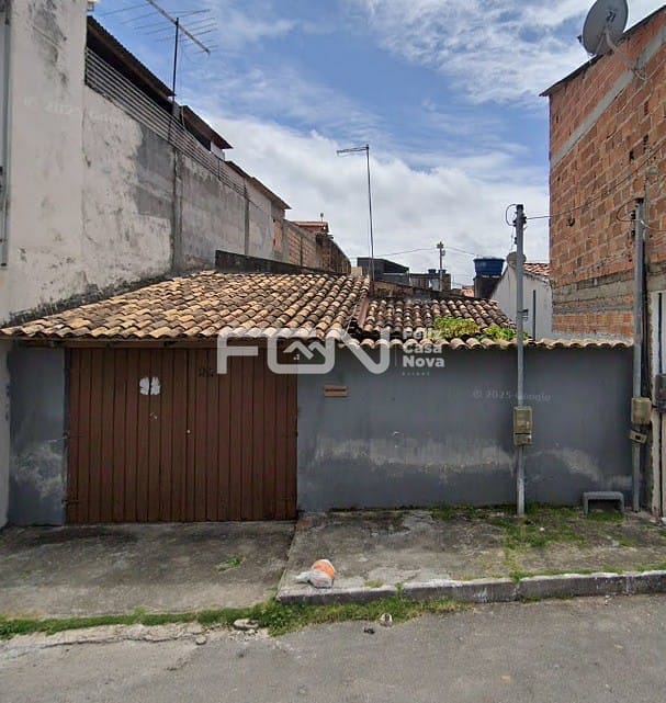 Casa, 2 quartos, 70 m² - Foto 1