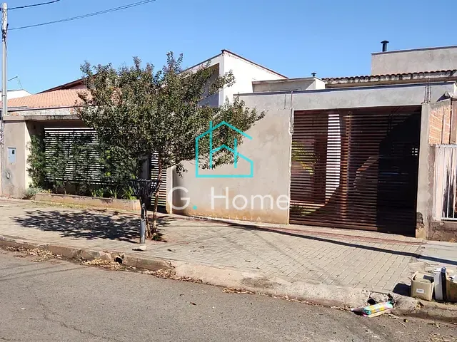 Casa com 300m² 3 quartos e 2 banheiros, à venda, no bairro Bandeirantes em Londrina