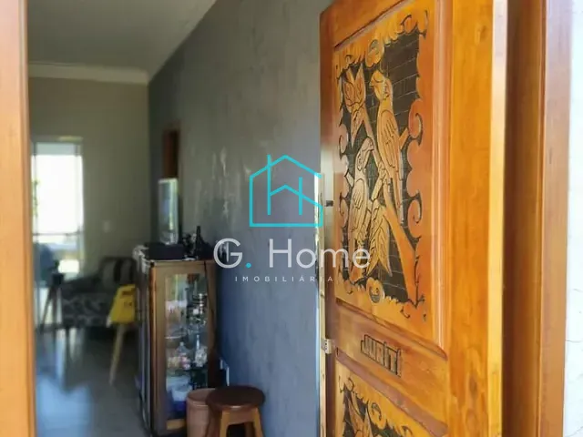 Casa com 300m² 3 quartos e 2 banheiros, à venda, no bairro Bandeirantes em Londrina