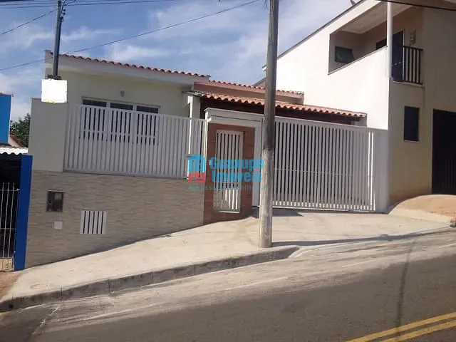 Casa com 200m² 3 quartos e 2 banheiros, à venda, no bairro JARDIM GUAXUPÉ em GUAXUPÉ