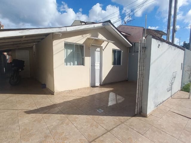 Casa com 140m² 2 quartos e 1 banheiro, à venda, no bairro Tanguá em Almirante Tamandaré