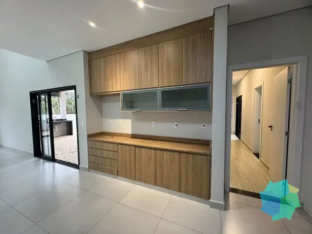 Casa com 341m² 3 quartos e 2 banheiros, à venda ou para alugar, no bairro Jardim Laguna em Indaiatuba