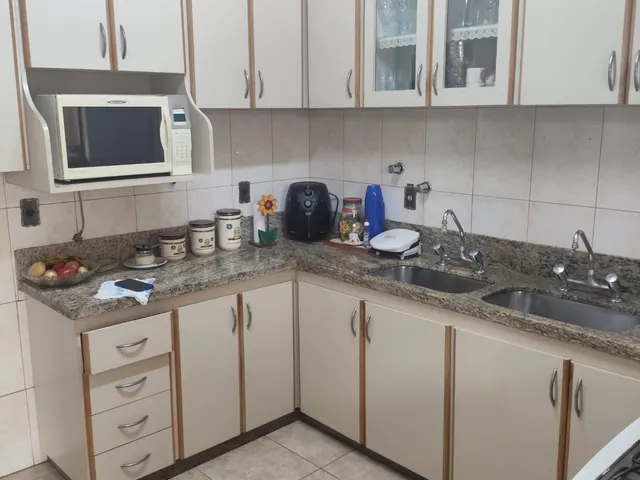Casa com 393m² 4 quartos e 3 banheiros, à venda, no bairro Alto dos Pinheiros em Belo Horizonte
