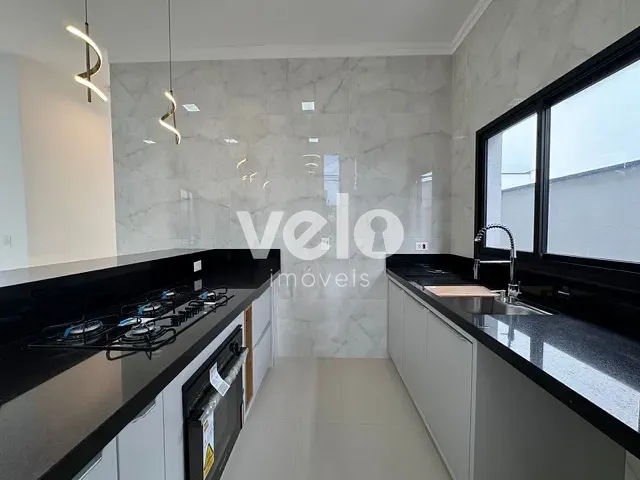 Casa com 325m² 4 quartos e 4 banheiros, à venda, no bairro Piracangaguá em Taubaté