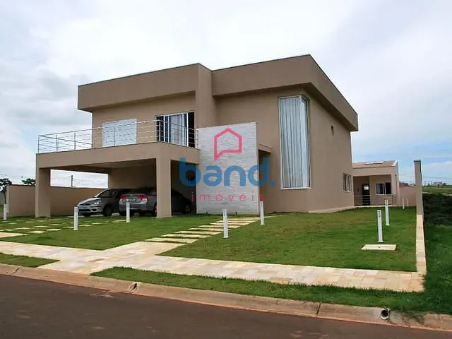 Casa com 800m² 4 quartos e 7 banheiros, à venda, no bairro Portal dos Bandeirantes II em Porto Feliz