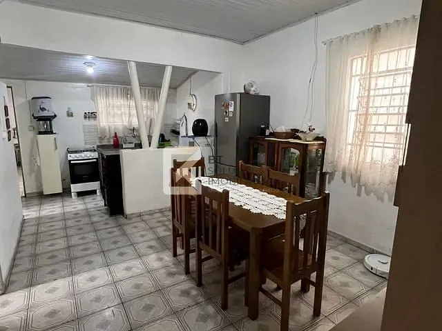 Casa com 300m² 4 quartos e 2 banheiros, à venda, no bairro Centro em Indaiatuba