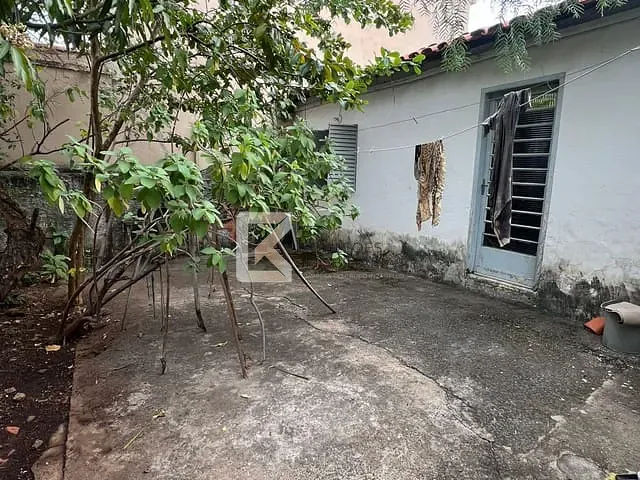 Casa com 300m² 4 quartos e 2 banheiros, à venda, no bairro Centro em Indaiatuba