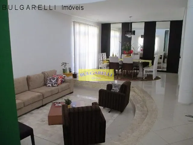 Casa com 580m² 4 quartos e 5 banheiros, à venda, no bairro CAXAMBU em Jundiai