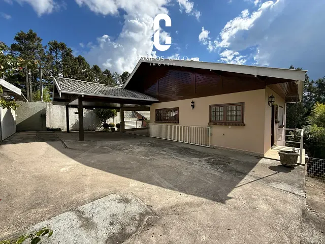 Casa com 1060m² 4 quartos e 4 banheiros, à venda, no bairro VILA EVEREST em Campos do Jordão