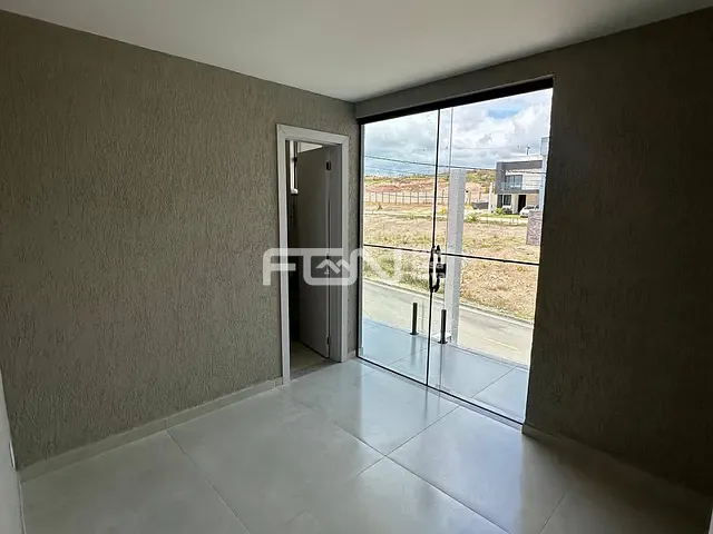 Casa com 110m² 4 quartos e 5 banheiros, à venda, no bairro Parque Nascente do Rio Capivara em Camaçari