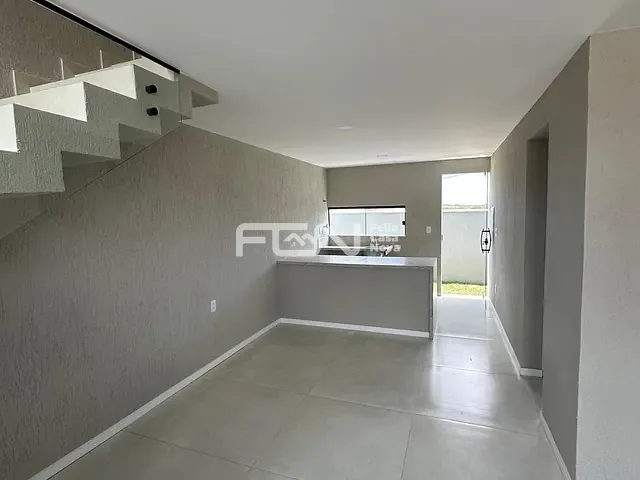 Casa com 110m² 4 quartos e 5 banheiros, à venda, no bairro Parque Nascente do Rio Capivara em Camaçari