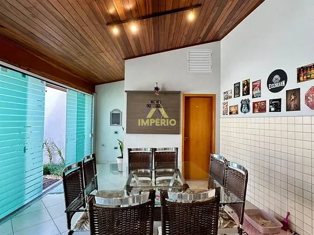 Casa com 228m² 3 quartos e 4 banheiros, à venda, no bairro Vila Progresso em Salto