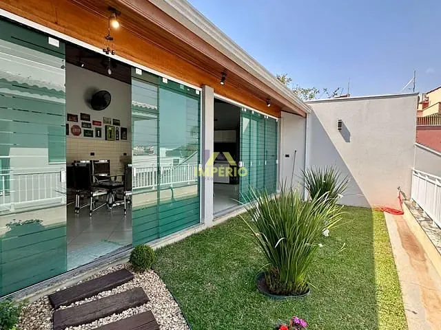Casa com 228m² 3 quartos e 4 banheiros, à venda, no bairro Vila Progresso em Salto
