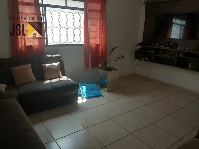 Casa com 250m² 3 quartos e 2 banheiros, à venda, no bairro Parque Residencial Nova Caçapava em Caçapava