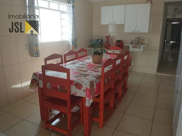 Casa com 250m² 3 quartos e 2 banheiros, à venda, no bairro Parque Residencial Nova Caçapava em Caçapava