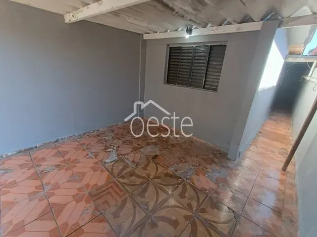 Casa com 100m² 1 quarto e 1 banheiro, para alugar, no bairro Jardim São Fernando em Santa Bárbara D'Oeste
