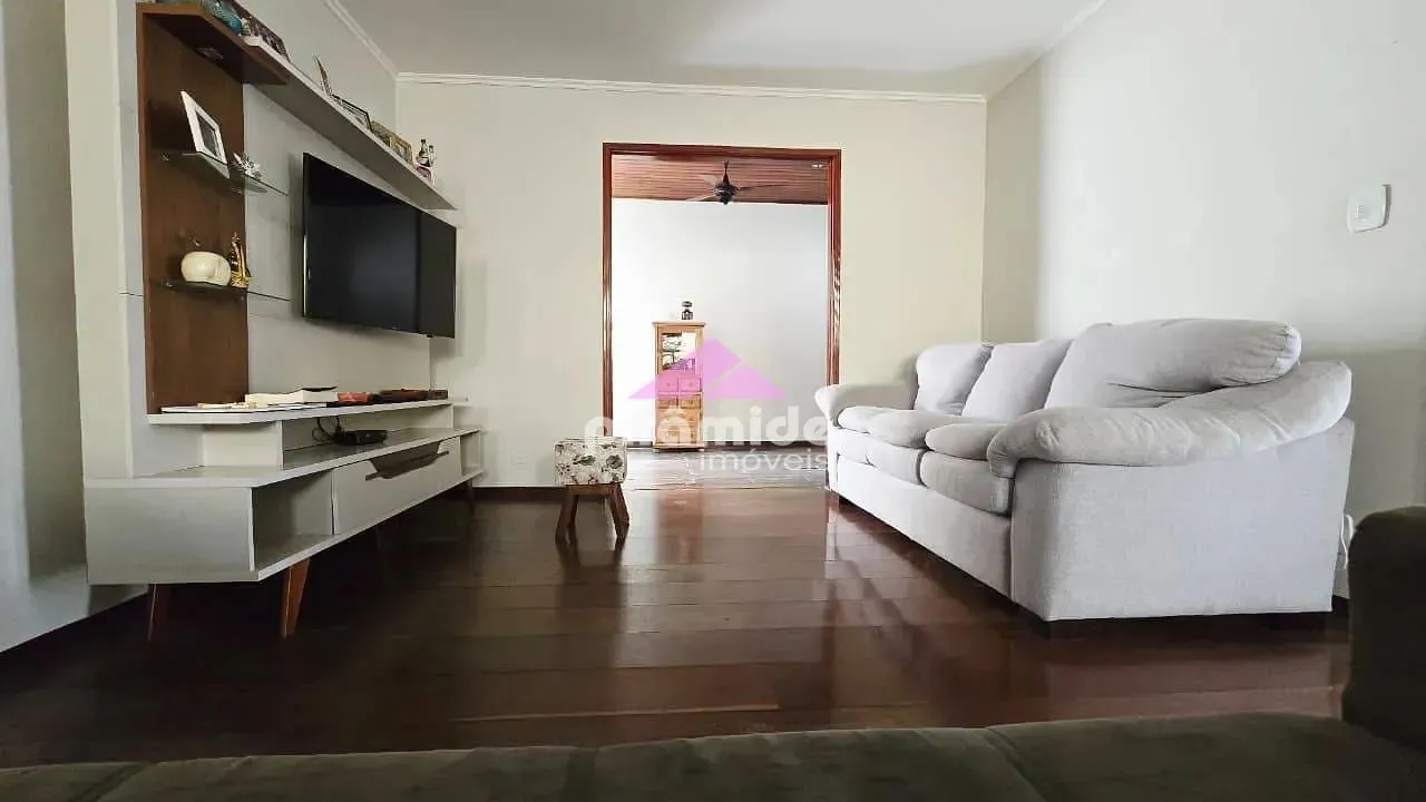 Casa, 4 quartos, 200 m² - Foto 4