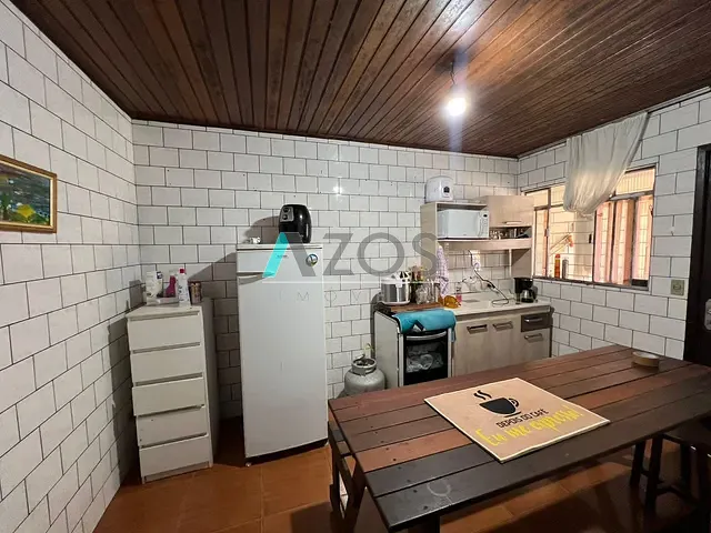 Casa 1 quarto e 1 banheiro, à venda, no bairro Maracanã em Colombo