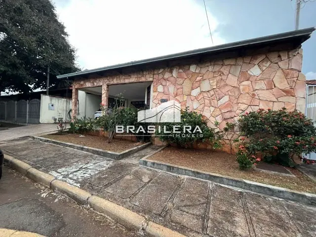 Casa com 450m² 6 quartos e 5 banheiros, à venda, no bairro Jardim Atlântico em Goiânia