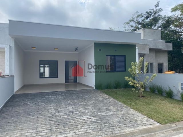 Casa à venda, no bairro Vila Prado em Pindamonhangaba