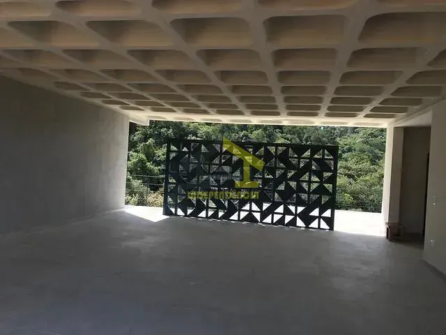 Casa com 3000m² 4 quartos e 6 banheiros, à venda, no bairro Zona Rural em Itatiba
