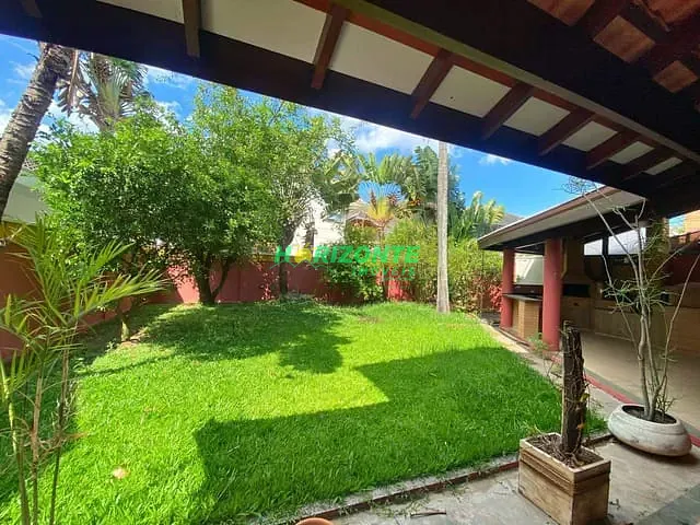 Casa com 390m² 3 quartos e 5 banheiros, à venda ou para alugar, no bairro Urbanova em São José dos Campos