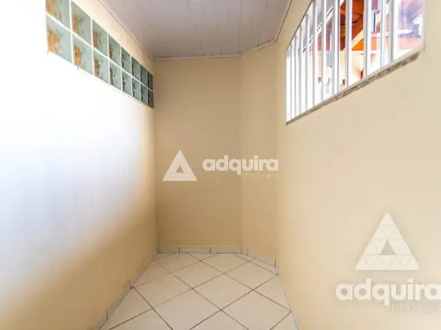 Sobrado 3 quartos e 3 banheiros, à venda, no bairro Olarias em Ponta Grossa