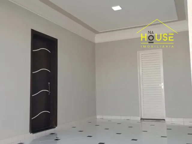 Casa 3 quartos e 2 banheiros, à venda, no bairro Jardim Botura em Votuporanga