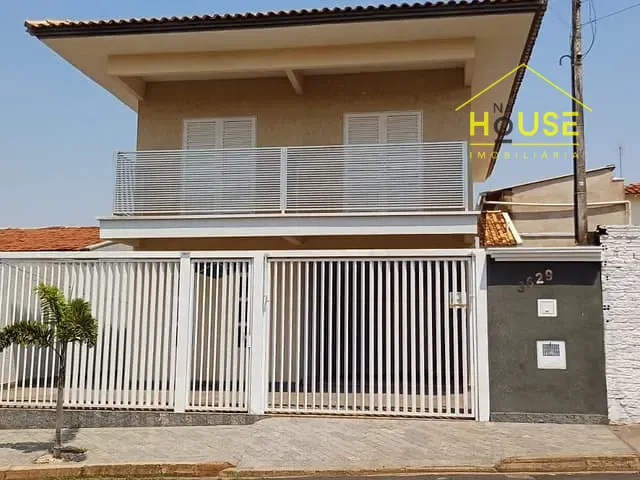Casa 3 quartos e 2 banheiros, à venda, no bairro Jardim Botura em Votuporanga