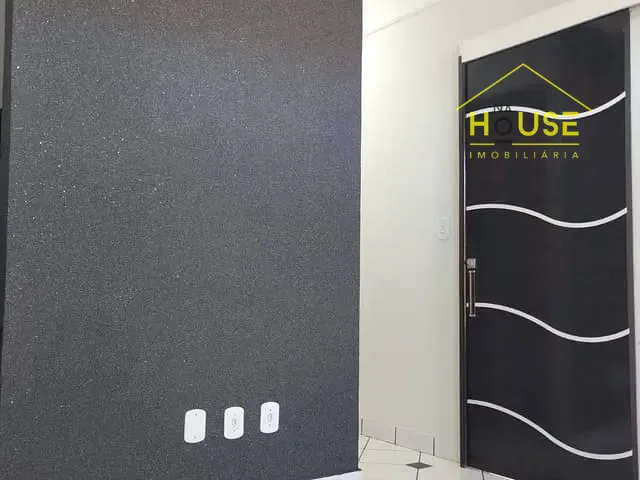 Casa 3 quartos e 2 banheiros, à venda, no bairro Jardim Botura em Votuporanga