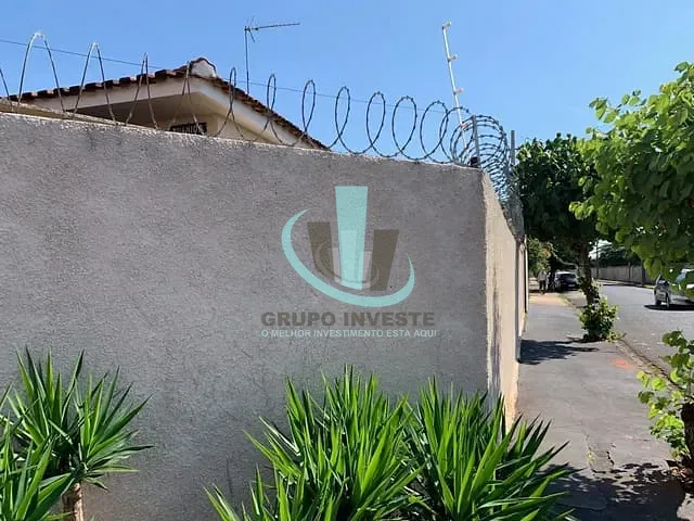 Casa com 315m² 4 quartos e 4 banheiros, à venda, no bairro CENTRO em ARARAQUARA