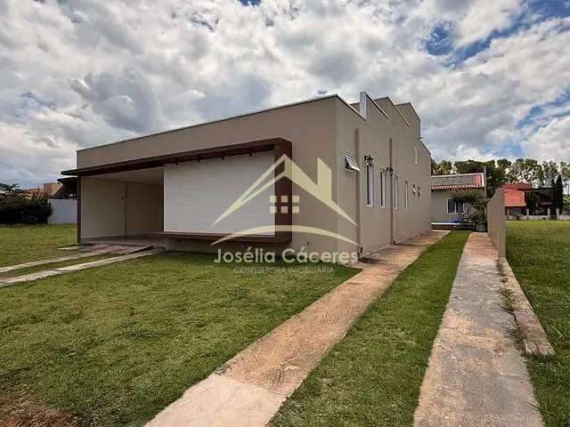 Casa com 364m² 4 quartos e 6 banheiros, à venda, no bairro Av. Tancredo Neves em Chapada dos Guimarães