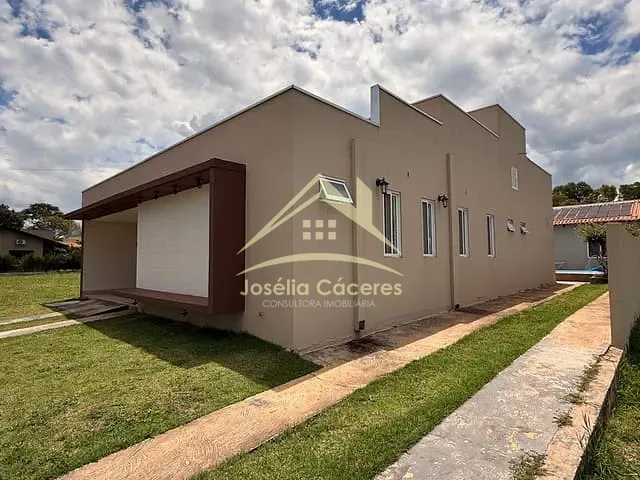 Casa com 364m² 4 quartos e 6 banheiros, à venda, no bairro Av. Tancredo Neves em Chapada dos Guimarães
