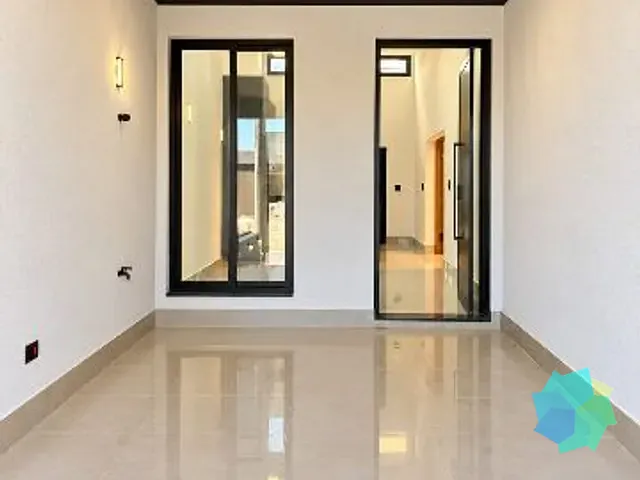 Casa com 175m² 3 quartos e 2 banheiros, à venda, no bairro Village Moutonnée em Salto
