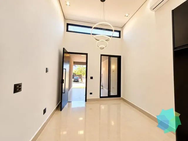 Casa com 175m² 3 quartos e 2 banheiros, à venda, no bairro Village Moutonnée em Salto
