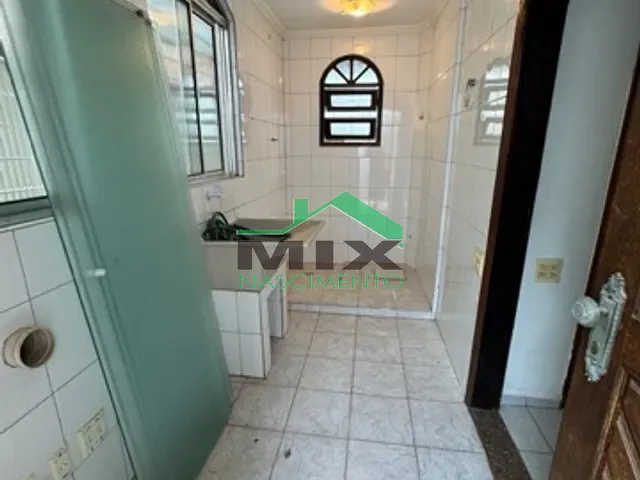 Casa com 220m² 3 quartos e 3 banheiros, à venda, no bairro Jardim Bela Vista em Santo André