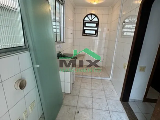 Casa com 220m² 3 quartos e 3 banheiros, à venda, no bairro Jardim Bela Vista em Santo André