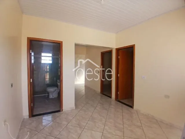 Casa com 70m² 2 quartos e 1 banheiro, para alugar, no bairro Residencial Parque Zabani em Santa Bárbara D'Oeste