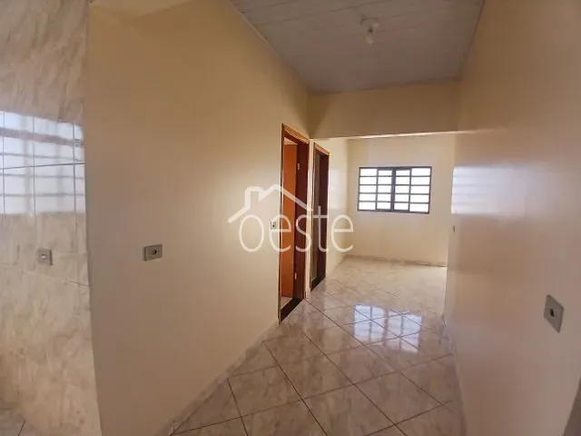 Casa com 70m² 2 quartos e 1 banheiro, para alugar, no bairro Residencial Parque Zabani em Santa Bárbara D'Oeste