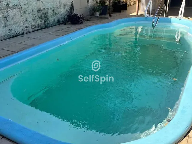 Casa 3 quartos e 4 banheiros, para alugar, no bairro Itaipu em Niterói